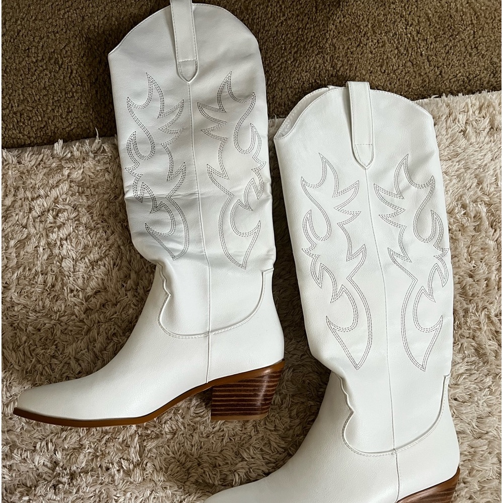 Knee high cowgirl boots